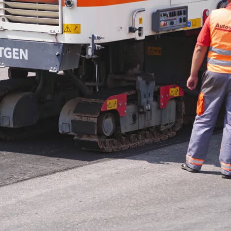 construction during asphalting works