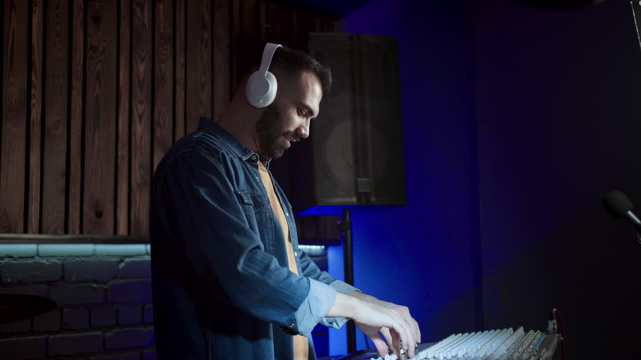 음악가 의 측면 관점