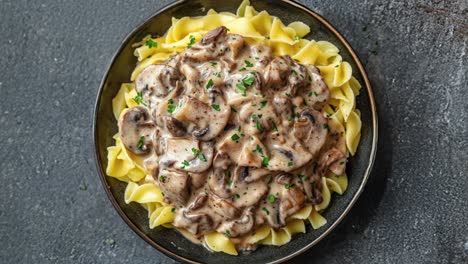 creamy mushroom pasta