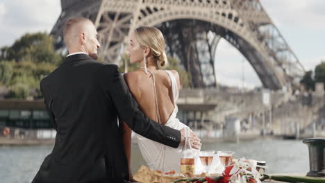 romantic picnic in paris with eiffel tower view
