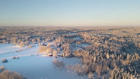 Cinemagrafía-De-Nieve-Cayendo-Sobre-Un-Idílico-Pueblo-Escandinavo-En-Un-Paisaje-Invernal