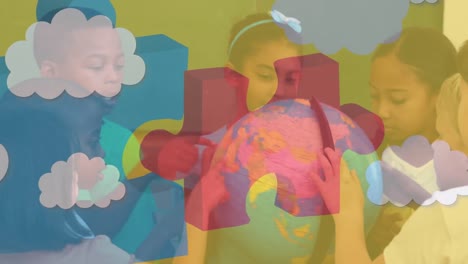 Animation-Von-Puzzleteilen-Mit-Wolkensymbolen-über-Verschiedenen-Schulkindern
