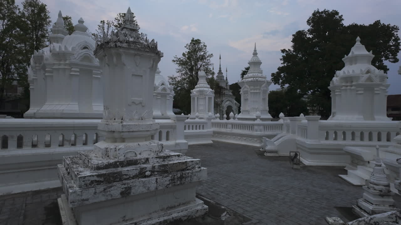 White Structures At Wat Suan Dok In Chiang Mai, Thailand - Approach