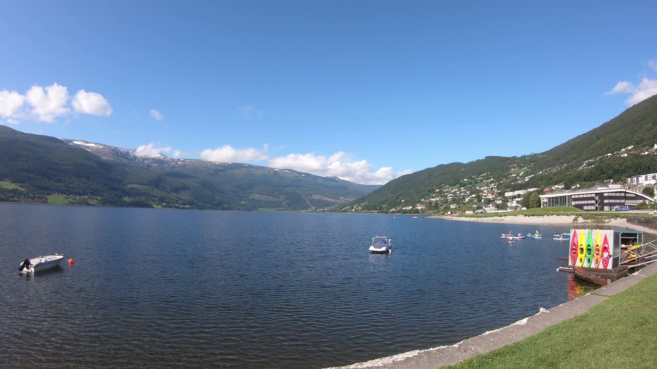 vangsvatnet lago paisaje natural en la ciudad noruega de vossevangen, vista panorámica