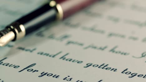 penna stilografica su lettera d'amore
