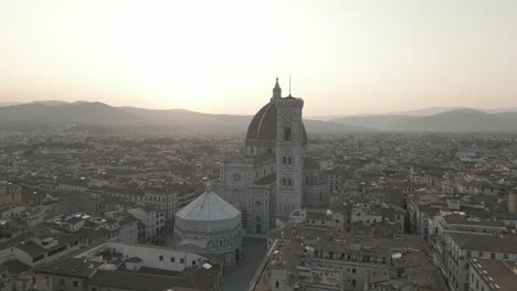 amazing drone footage of florence's duomo with cinematic and fpv perspectives.