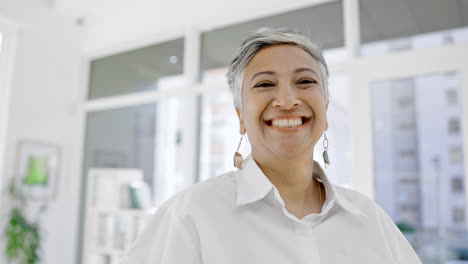 Face,-business-and-woman-laughing-in-office