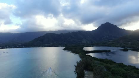 Moli'i-Fishpond-and-Kane'ohe-Bay