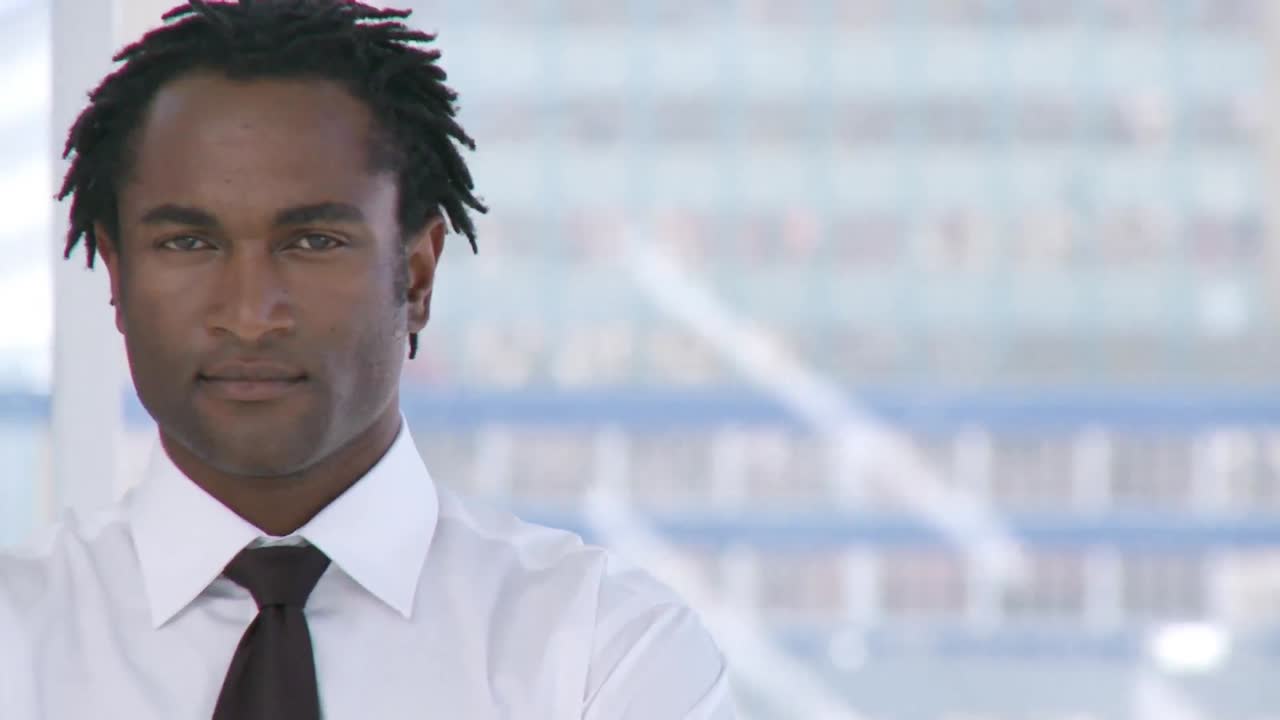 hombre de negocios étnico