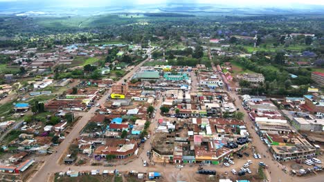 Ländliche-Siedlungen-In-Afrika,-Grüne-Landwirtschaftsbetriebe,-Kenia-Häuser,-Arme-Siedlung-Afrika,-Ländliche-Häuser-In-Kenia