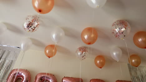 sticky balloons decor on the ceiling of the bride's room - camera rotate