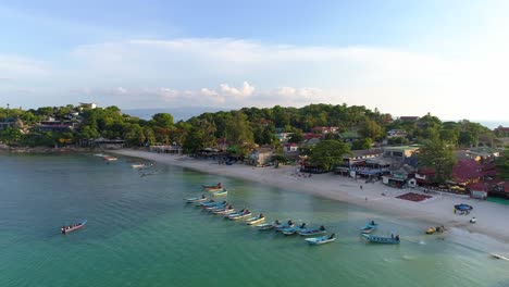 Playa-De-Haad-Rin---Paraíso-Tropical