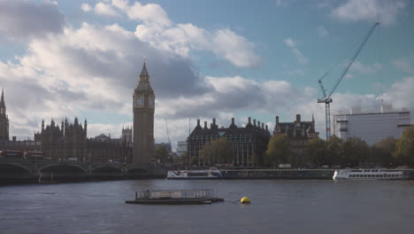 morning majesty: big ben and parliament on a partially cloudy day
