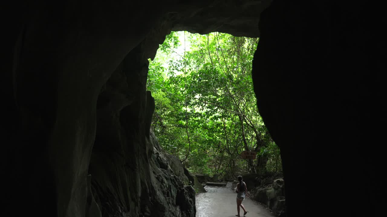 Trung Trang Cave cave interior view of outdoor jungle nature Vietnam Cat Ba island