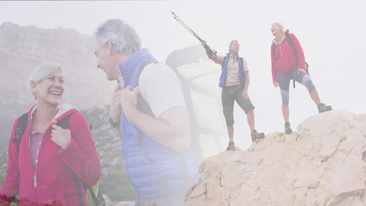 산  ⁇ 에서 하이킹하는 두 명의 행복한 백인 노인 커플의 합성