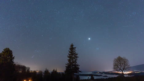 astro timelapse de estrellas nocturnas en una noche clara