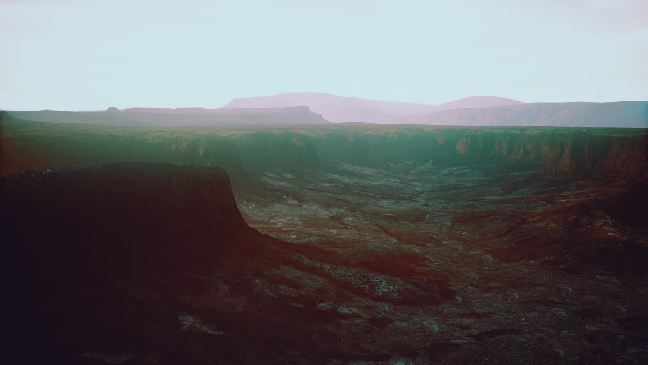 desierto rocoso en el dramático amanecer