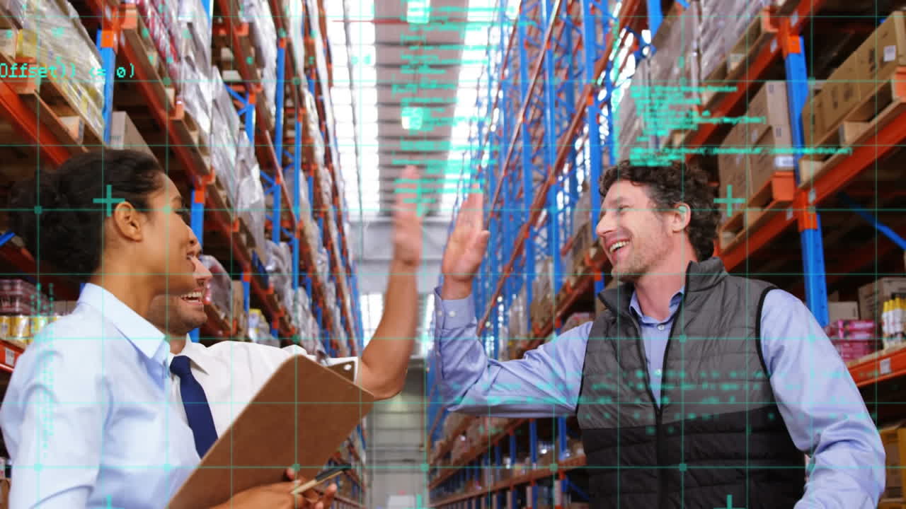 animación del procesamiento de datos sobre diversas personas que trabajan en el almacén