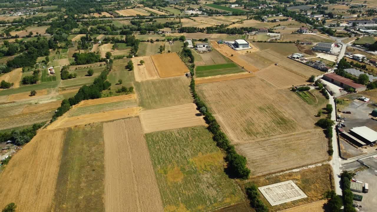 vista aérea de los campos agrícolas