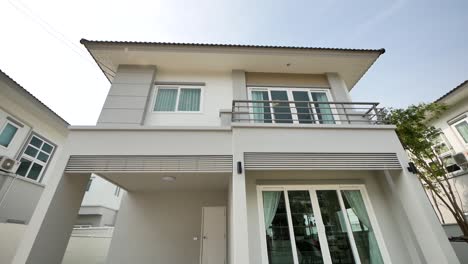 modern white empty home exterior design