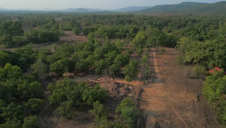 Malvan-Draufsicht,-Weite-Aussicht-Auf-Das-Dorf