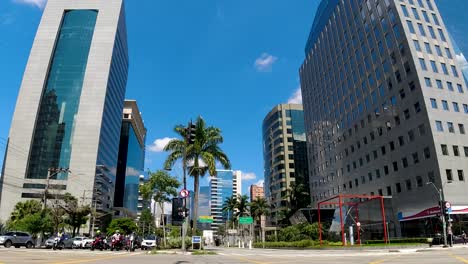 tarjeta postal de la avenida faria lima del distrito del centro de são paulo, brasil.
