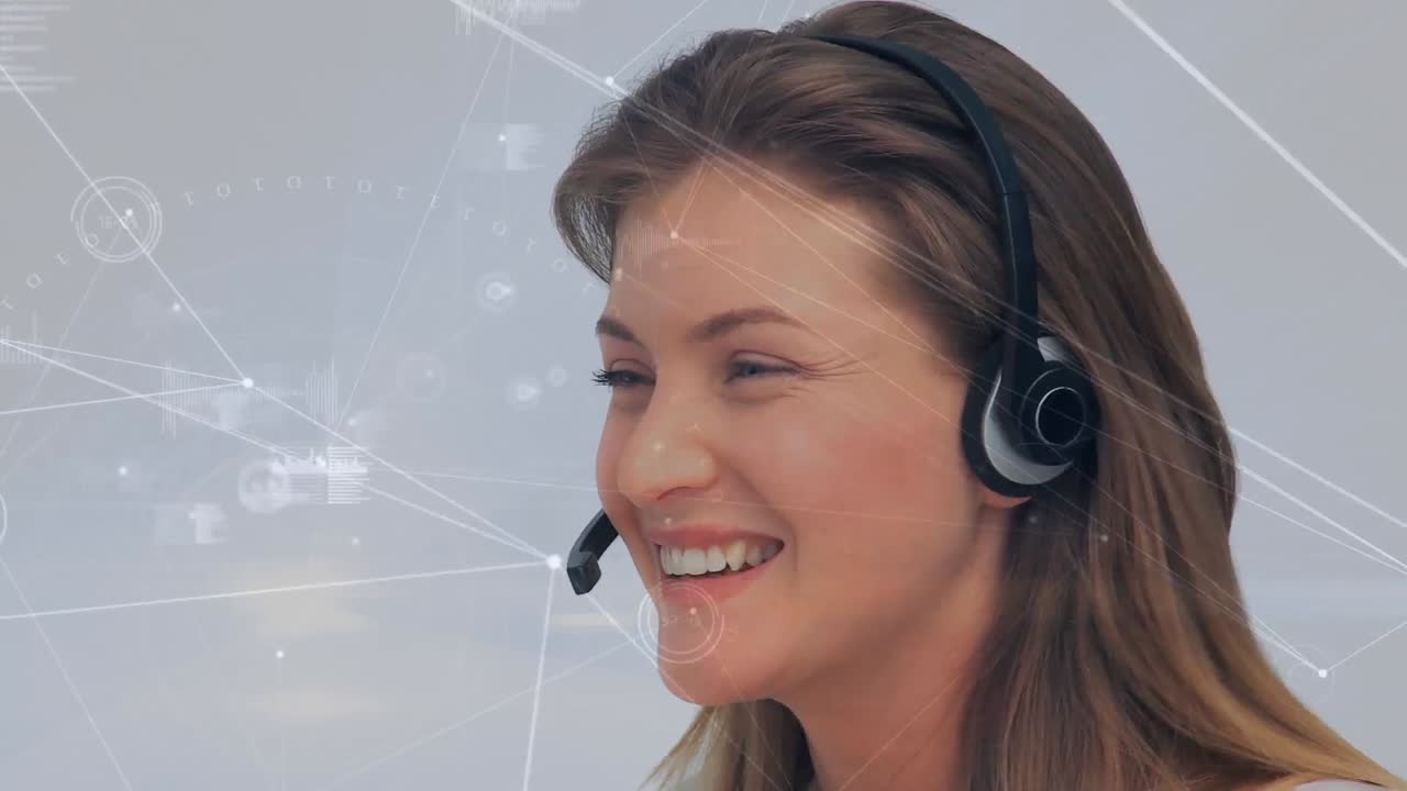 Animazione di rete di connessioni su consulente donna caucasica felice