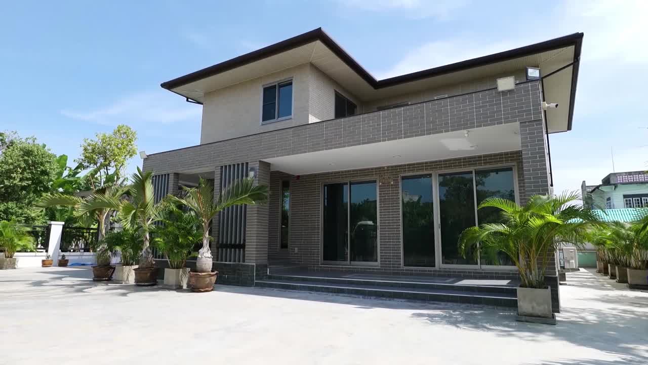 麗で近代的な家屋の外観デザイン