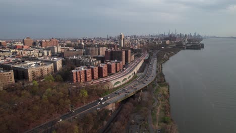 Verkehr-Auf-Der-West-Side-Highway-Von-New-York