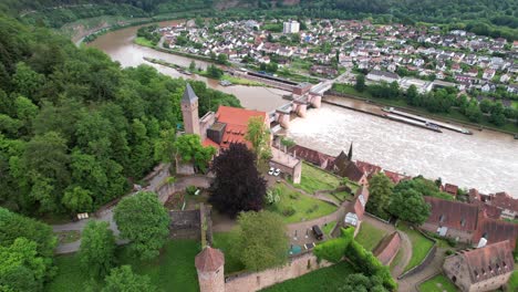 Castillo-De-Hirschhorn,-Historia-De-Alemania-Y-Río-Neckar