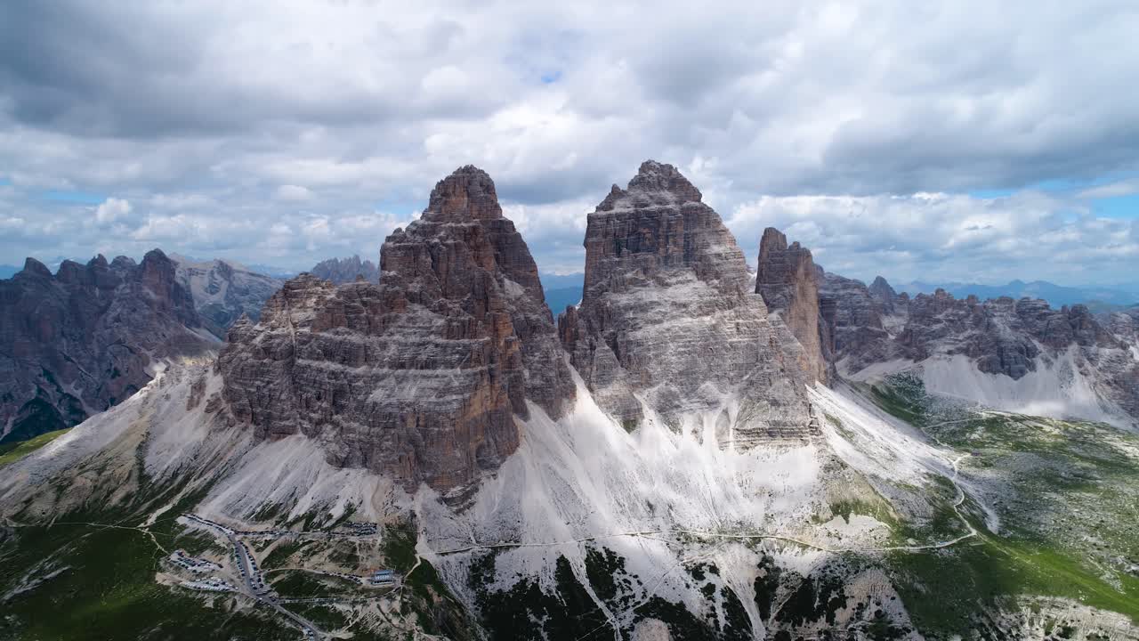 parque natural nacional de tre cime en los alpes dolomitas. la hermosa naturaleza de italia.
