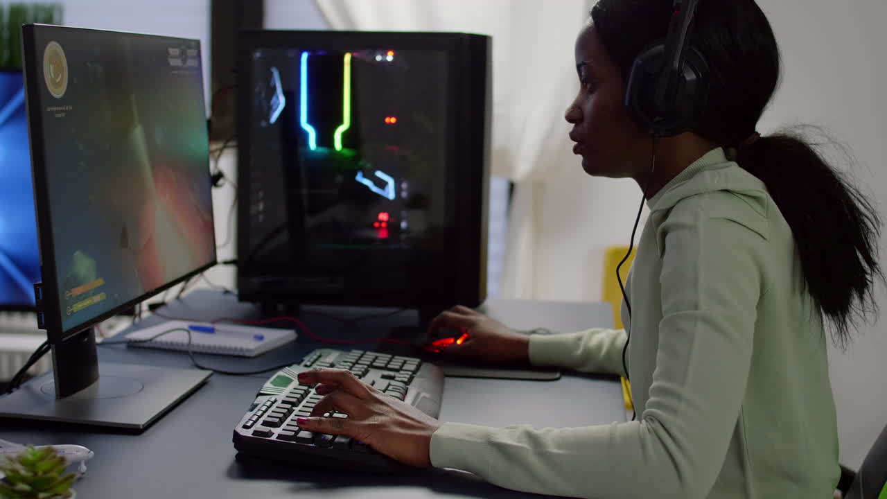 Ked af det afrikansk videospiller taber en online videospilkonkurrence.
