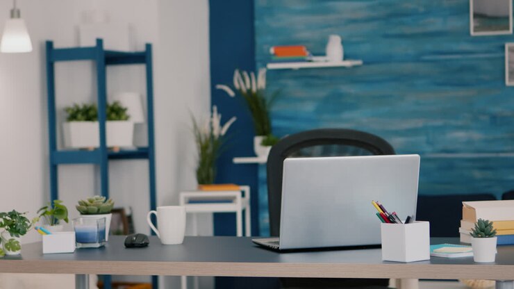 sala de estar sem ninguém, lugar de trabalho em casa