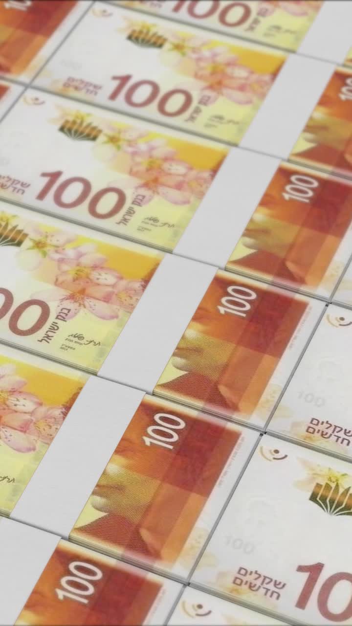 video vertical de billetes de 100 nuevos shekels israelíes impresos por una prensa de dinero