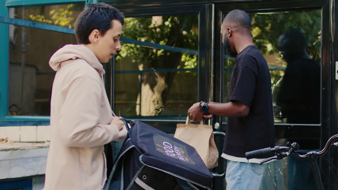 Food delivery service with courier and customer