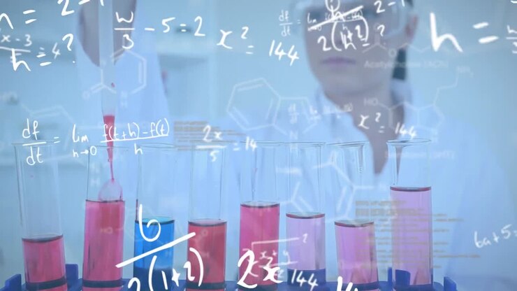 Animazione di elaborazione di dati matematici su scienziata caucasica e provette