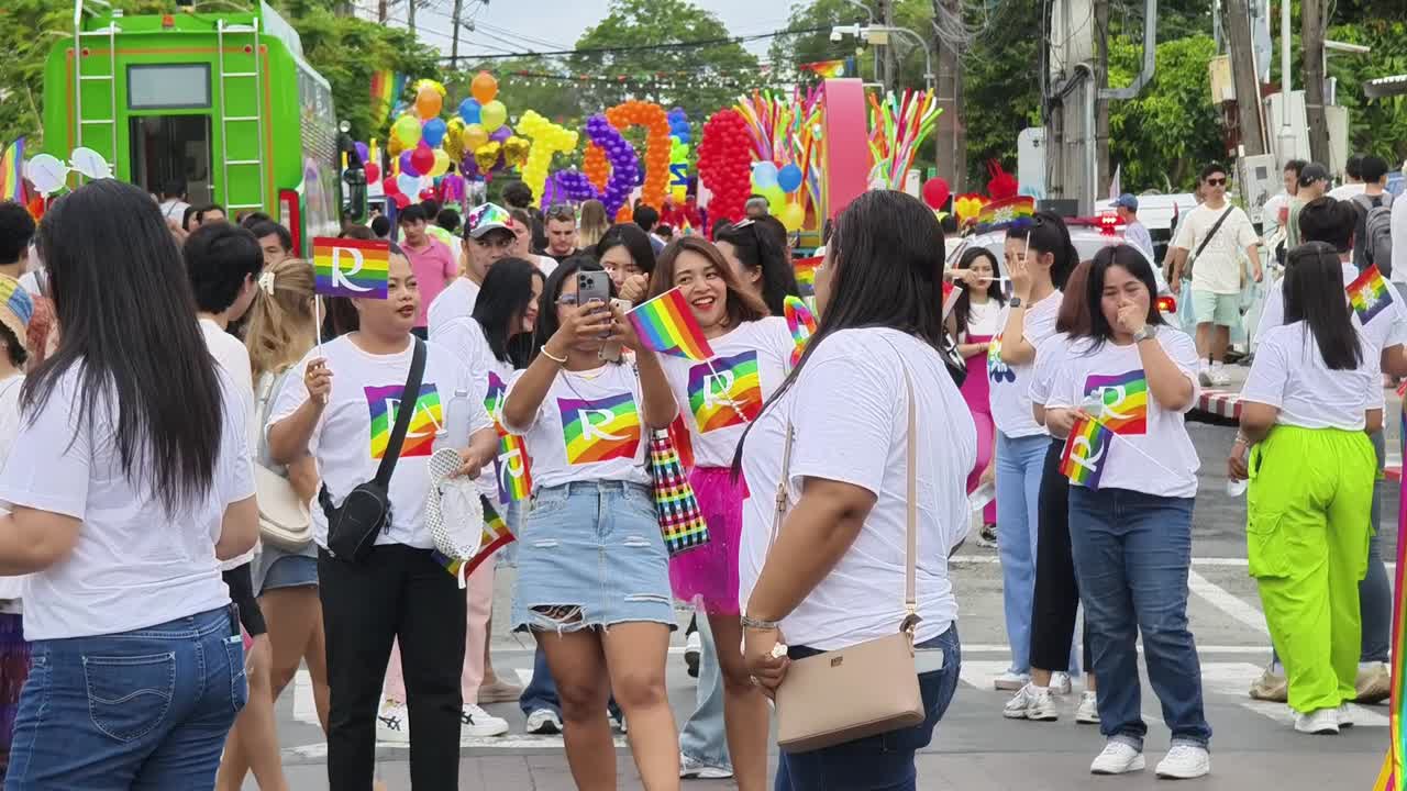 desfile del orgullo en tailandia