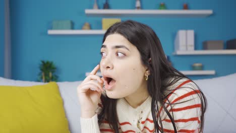 Close-up-of-thoughtful-young-woman.