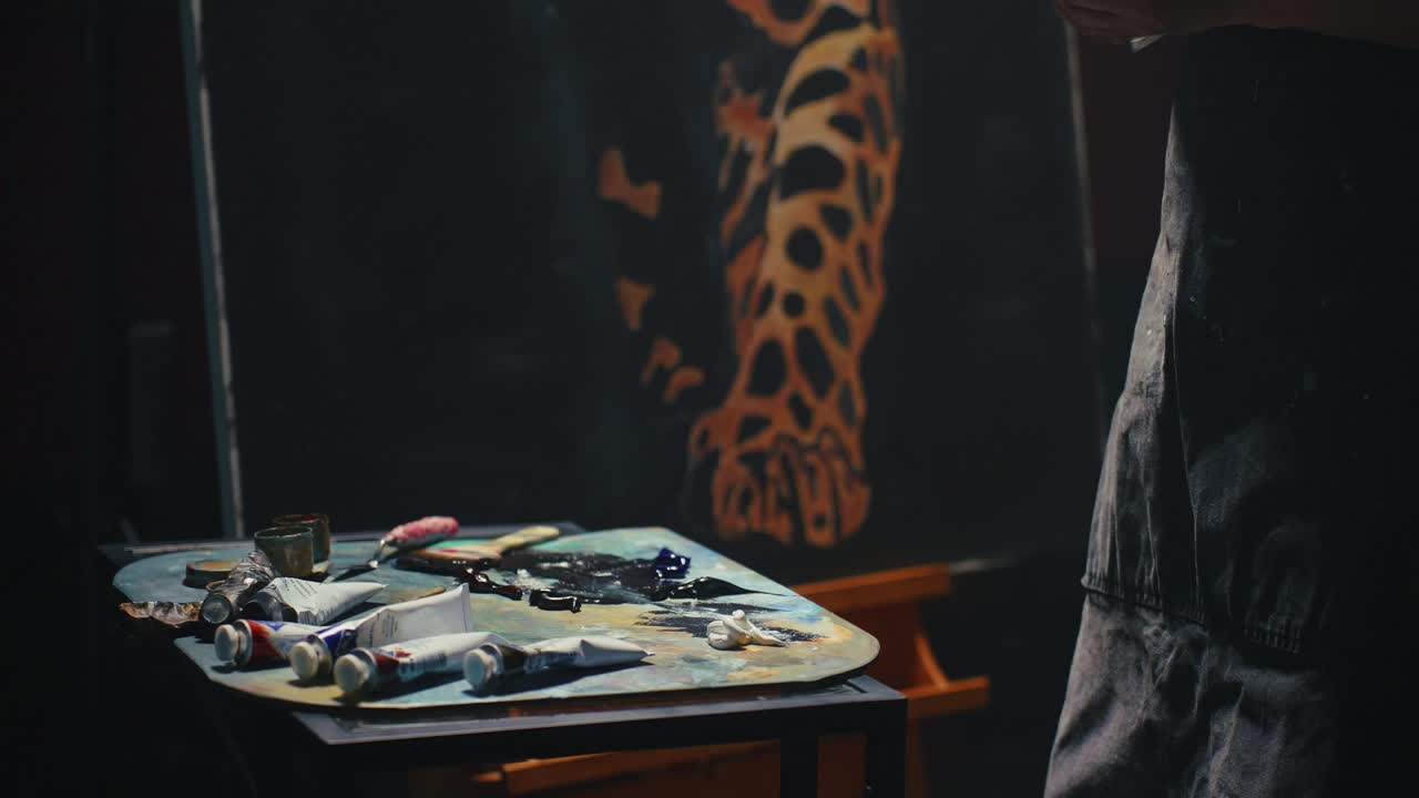 pintor en el estudio