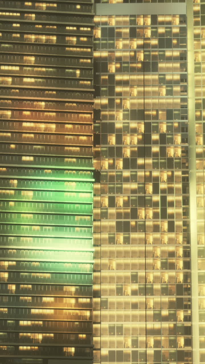 rascacielos de la ciudad por la noche