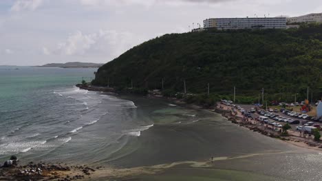 Dröhnen-Entlang-Des-Las-Croabas-Parks-In-Fajardo-Puerto-Rico