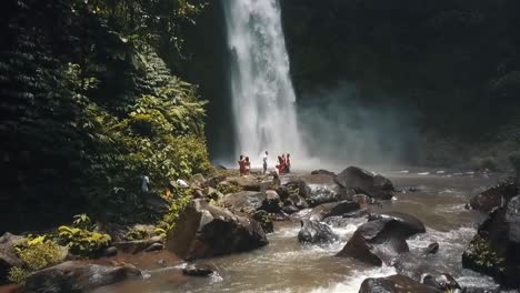 bali, primavera de 2020 en 1080, 60p, durante el día, vuelo cinematográfico de drones