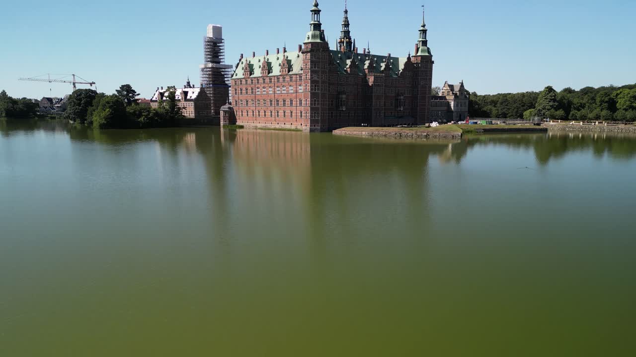 castillo de frederiksborg - drone volar a