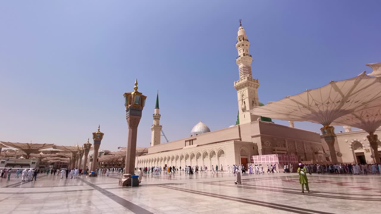 clips de imágenes del edificio exterior de la mezquita de nabawi en medina (madina)