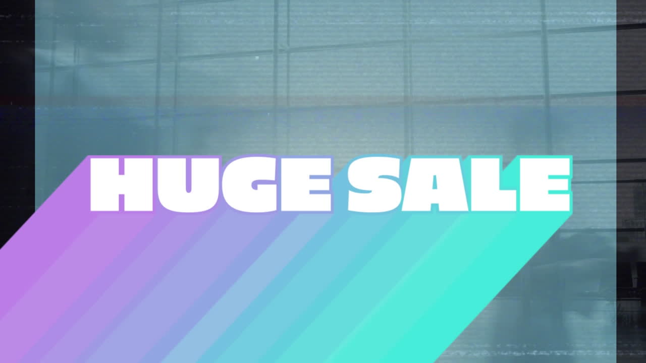 animación de texto de venta enorme sobre personas caminando