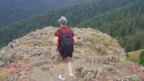 el hombre libre y el paisaje.