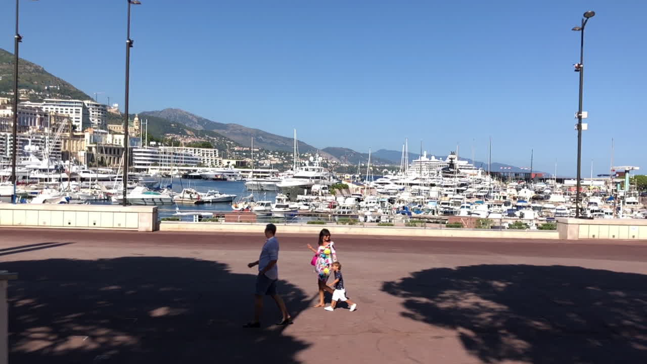 몬테카를로의 버스 투어