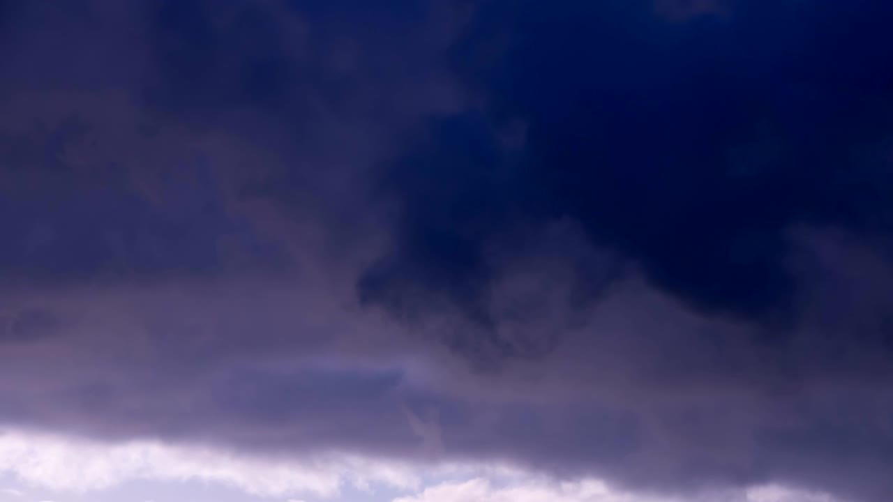 어두운 폭풍과 극적인 폭풍 구름 영역 배경, 타임 라프스, 일몰에 열대 폭풍, 태풍 구름, 타임 래프스 4k