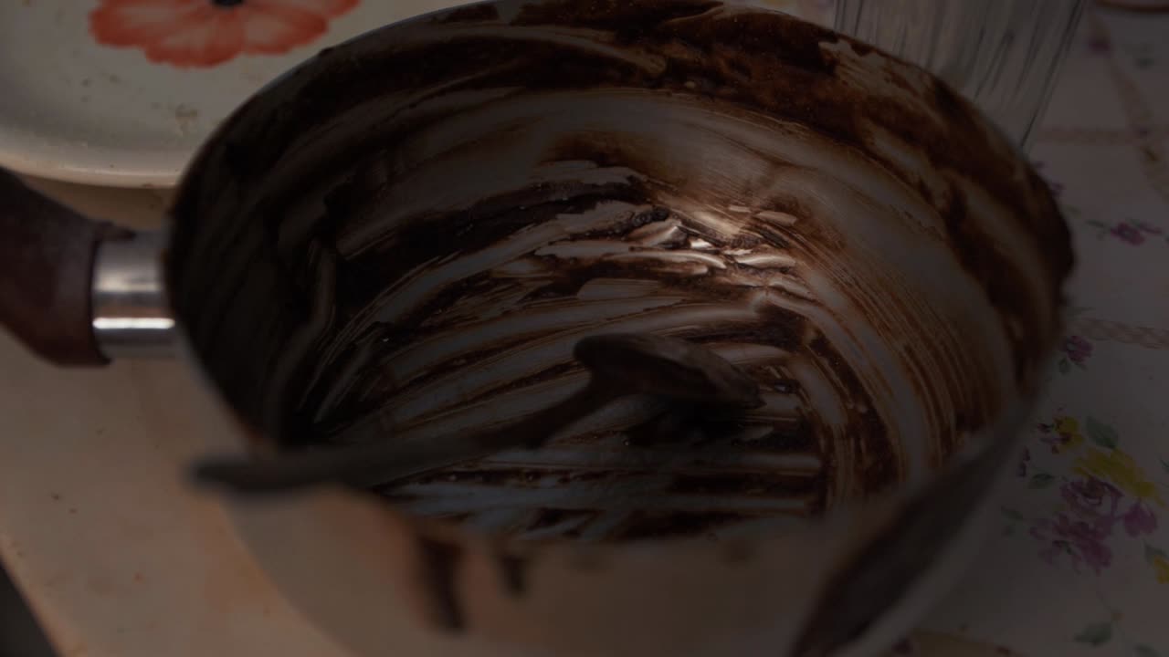 생일 케이크 남은 다크 초콜릿 케이크 팬