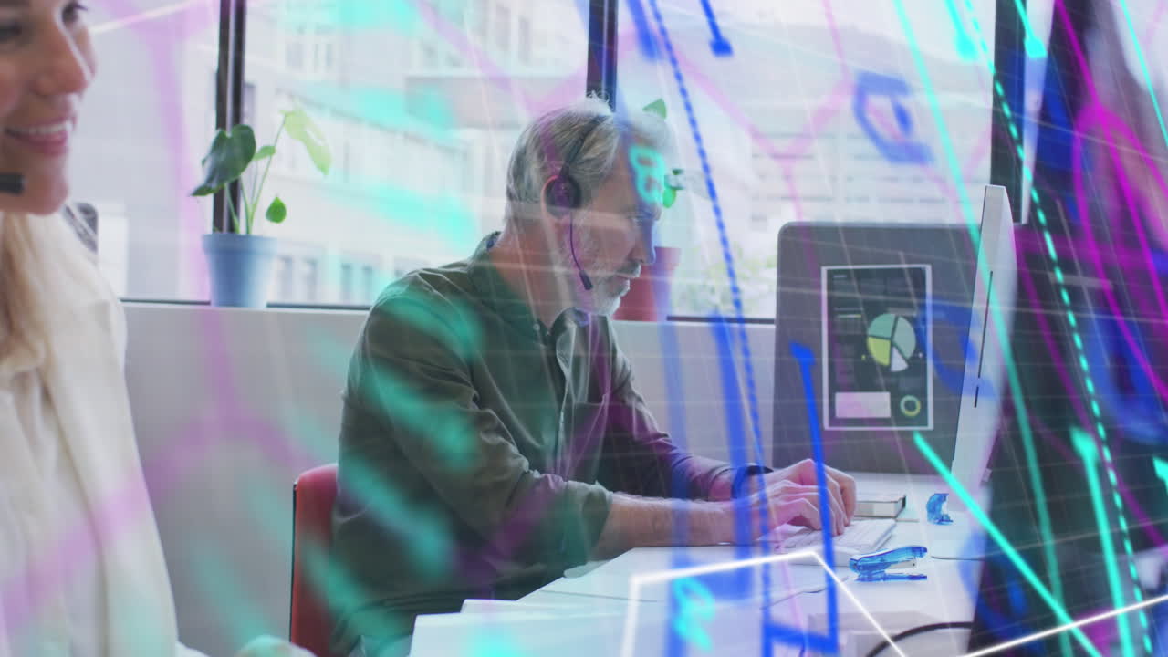Animation af finansiel databehandling over kaukasisk forretningsmand, der bruger bærbar computer på kontoret